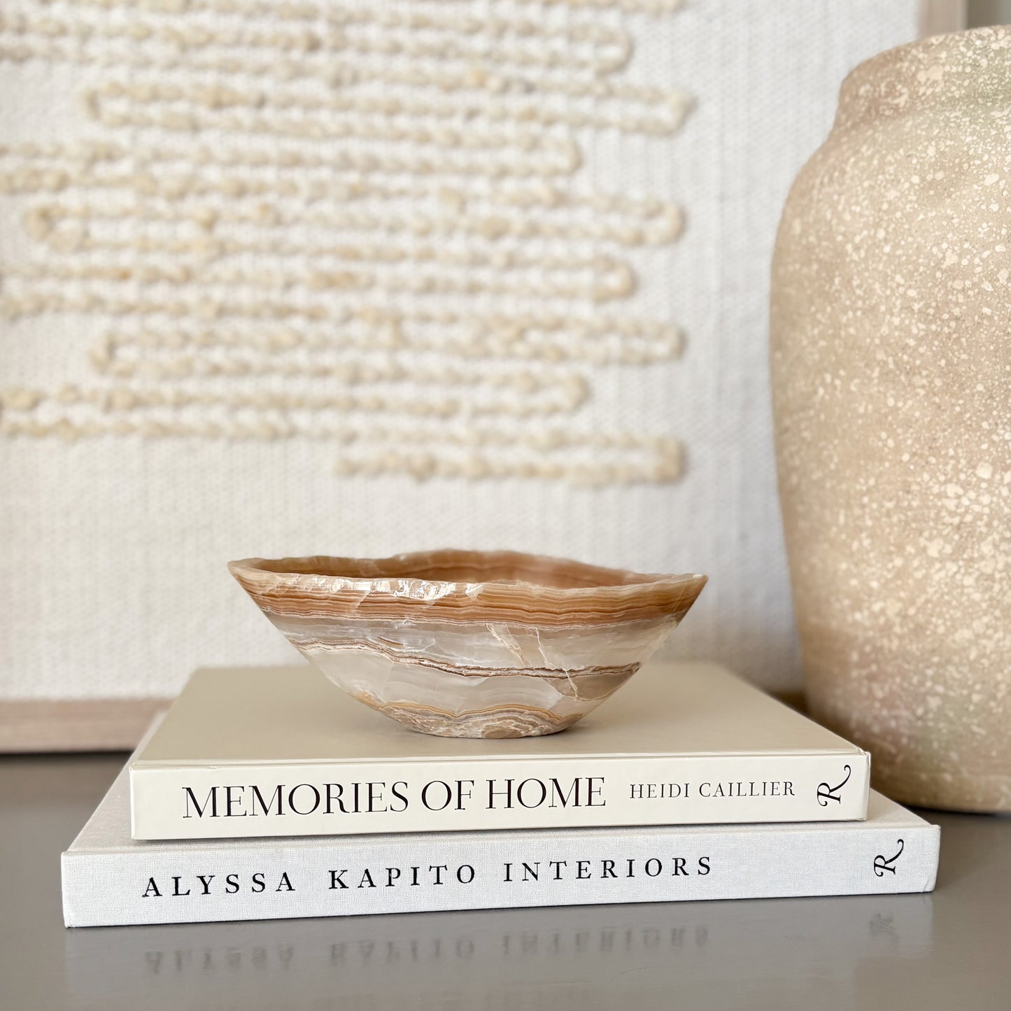 neutral home decor, onyx home accents