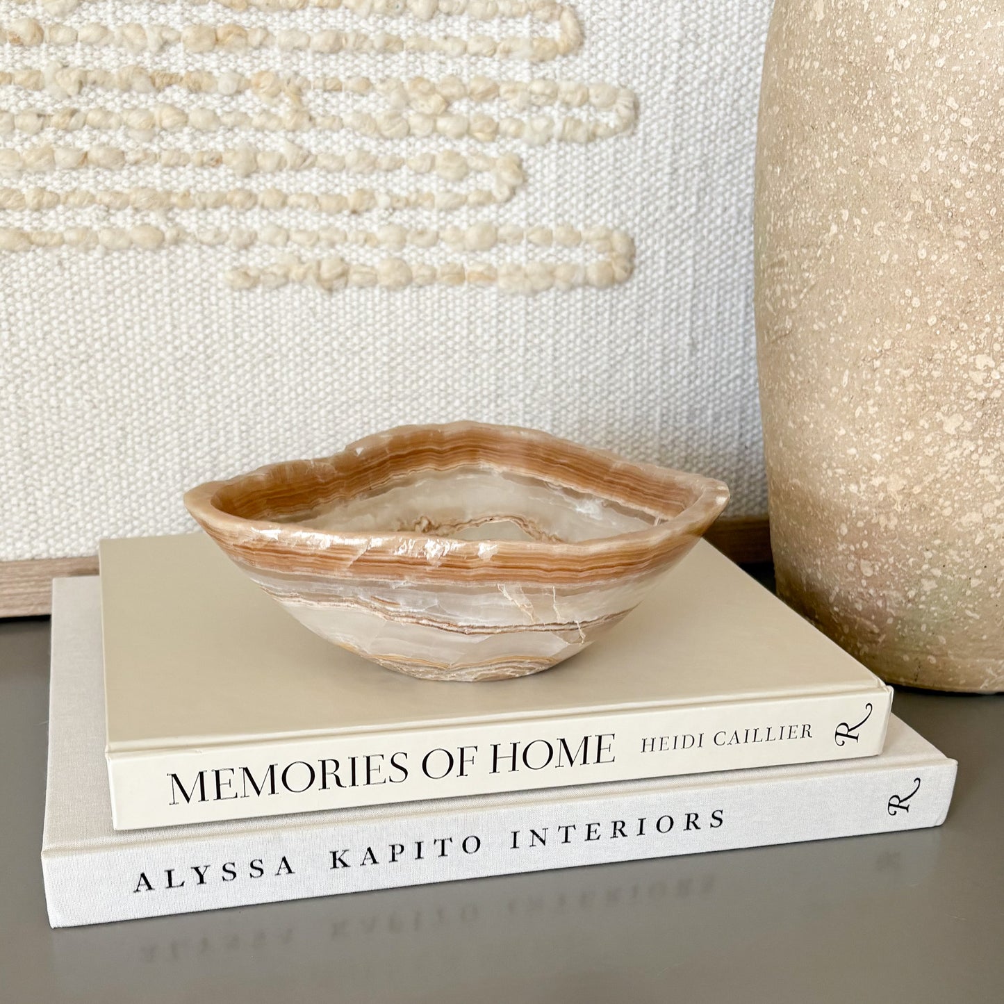 brown and white onyx accent bowl