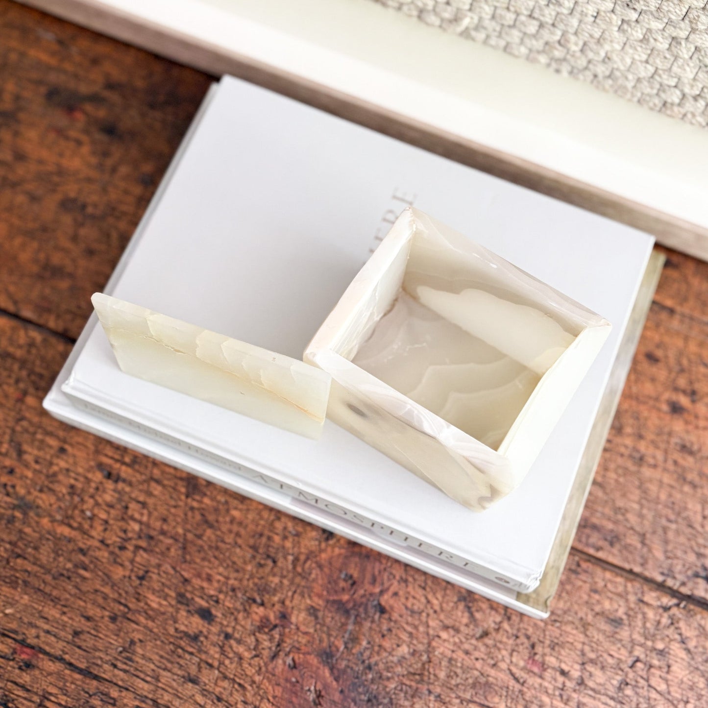rectangular lidded onyx box