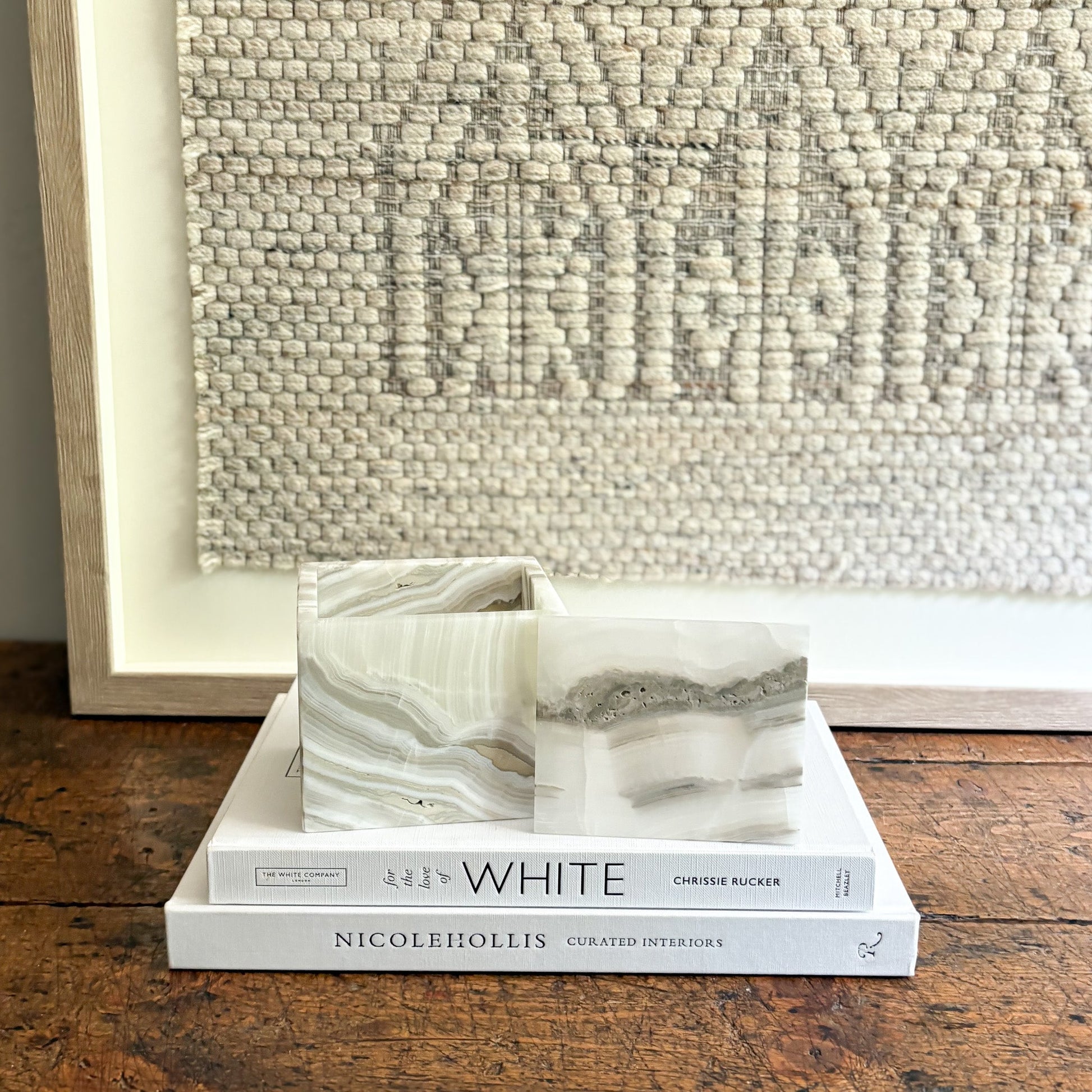 grey and white rectangular onyx lidded box