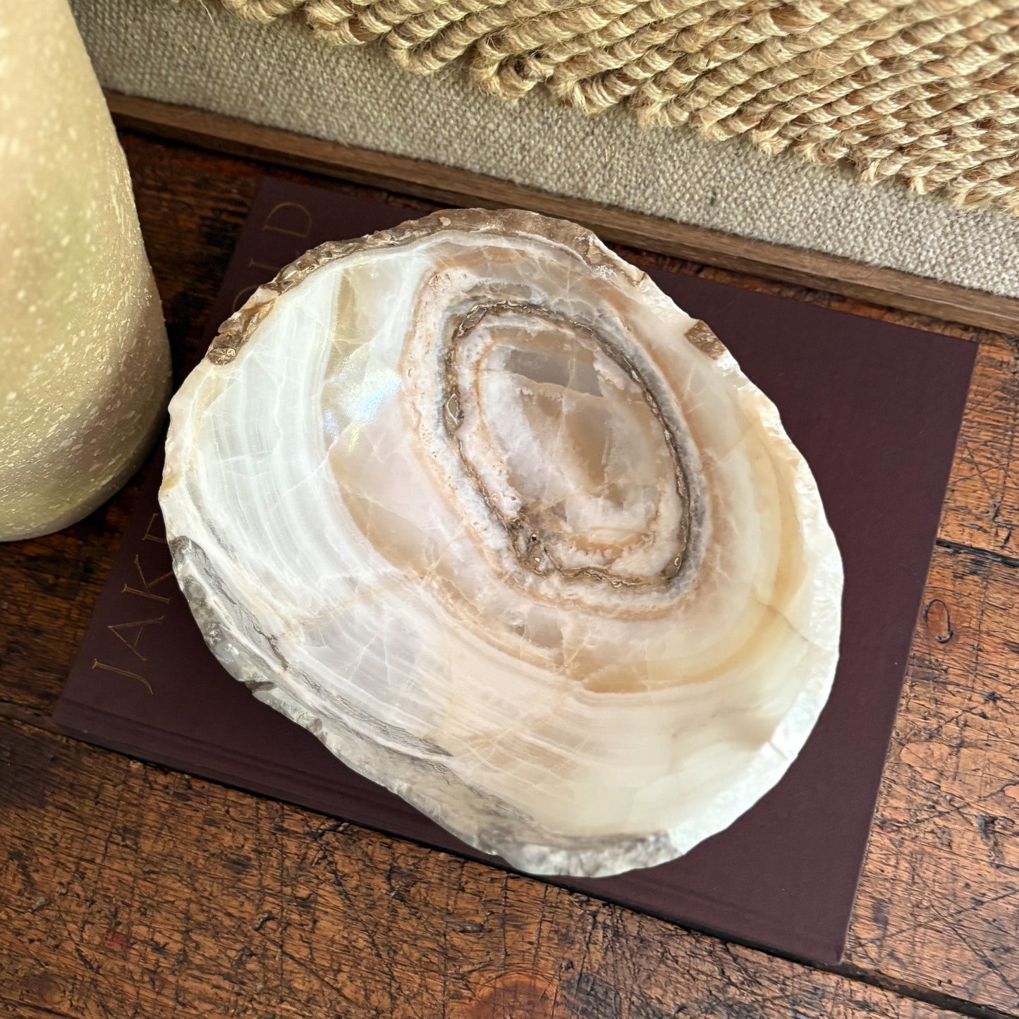 neutral home accents