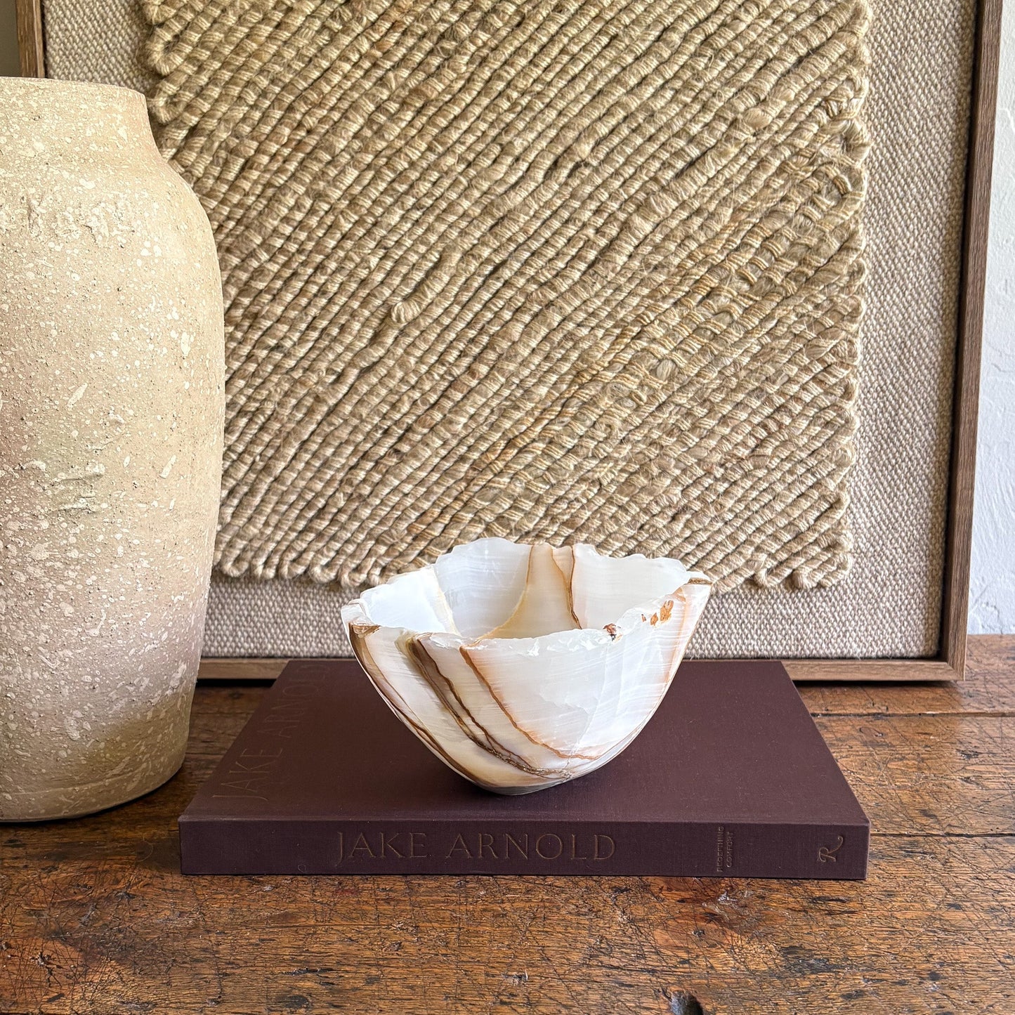 decorative white and brown onyx bowl