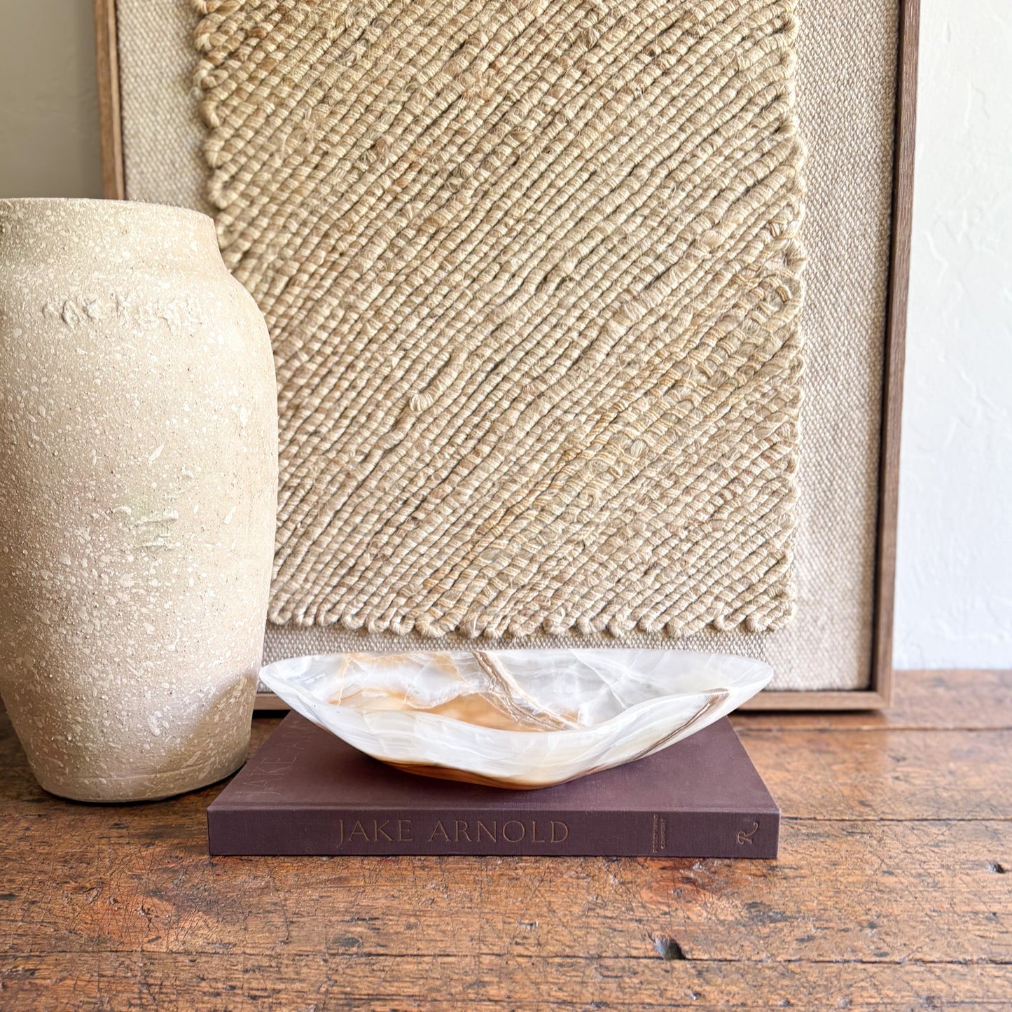 decorative white and brown onyx bowl