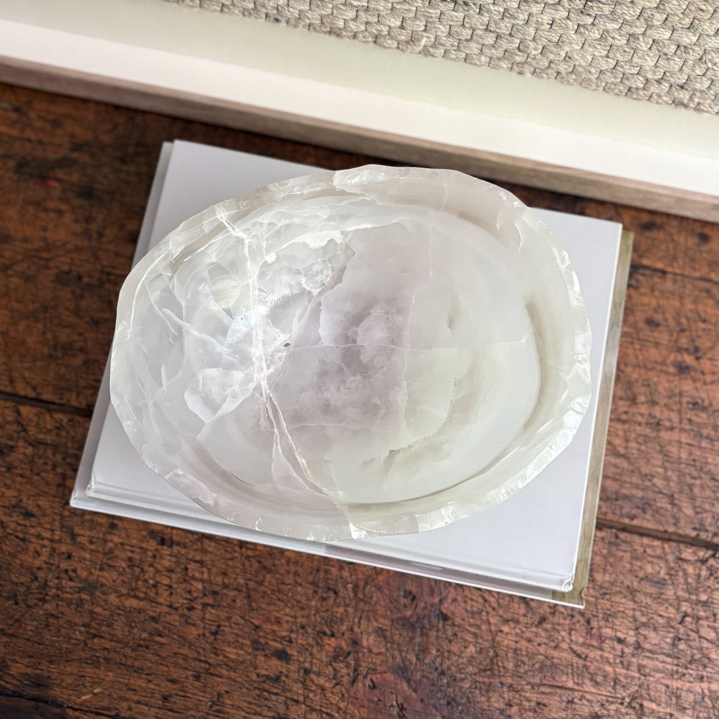 white and grey onyx bowl