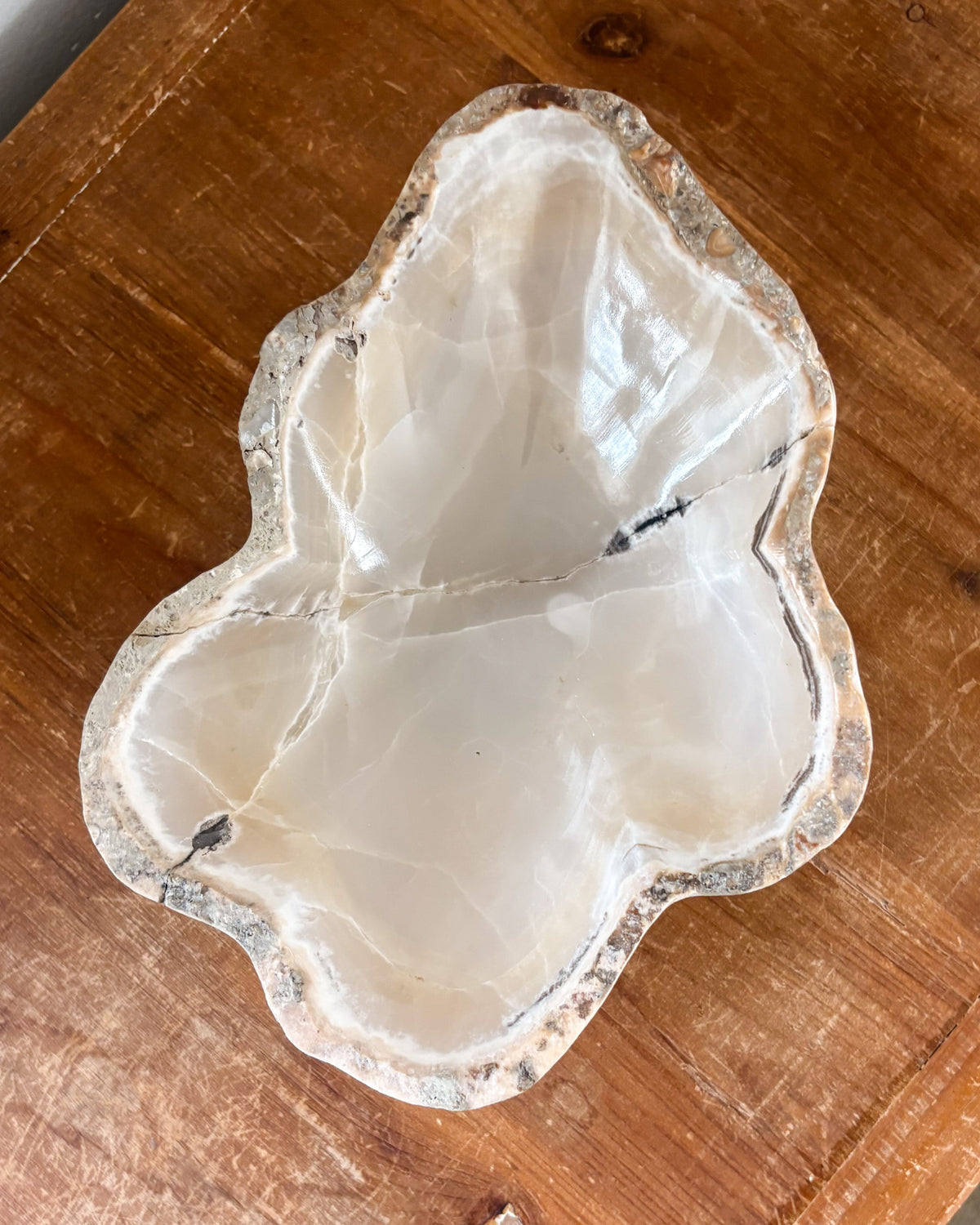 Grey onyx bowl with cream and charcoal veining