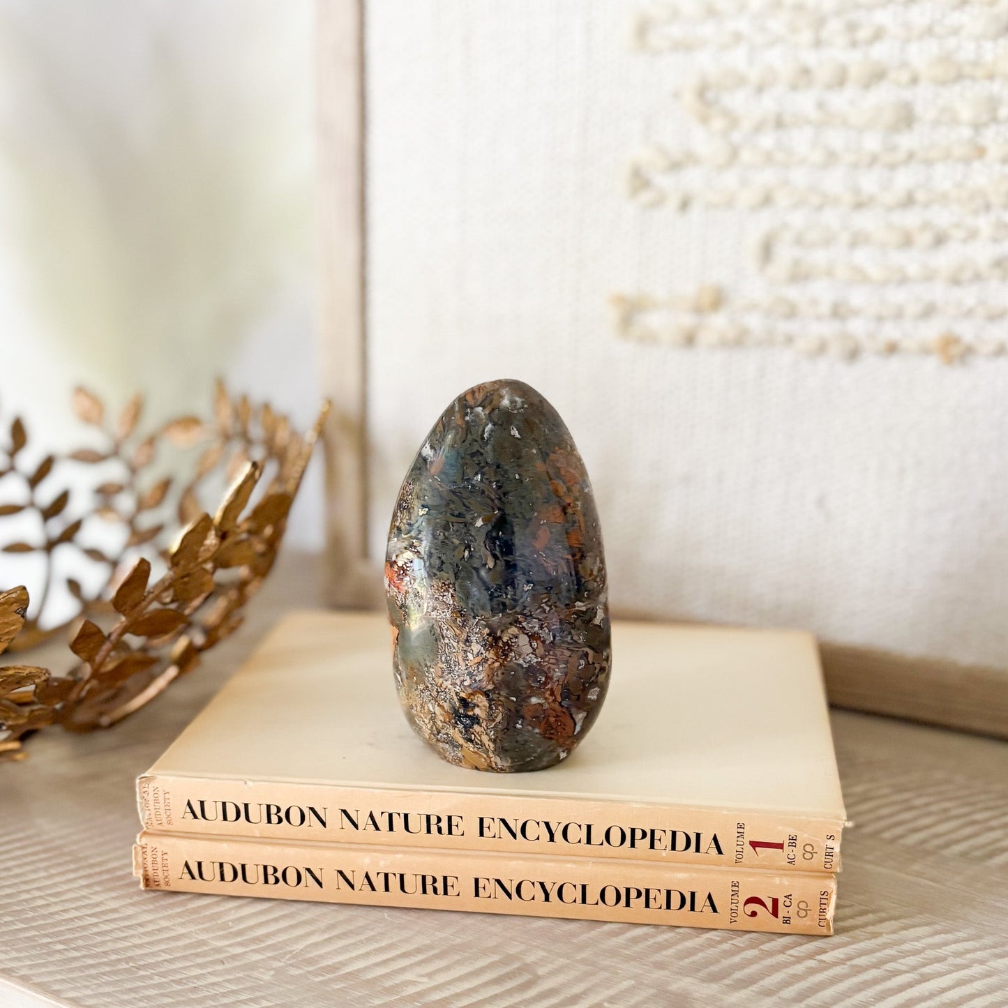 modern organic home decor, neutral home accents, natural home decor
