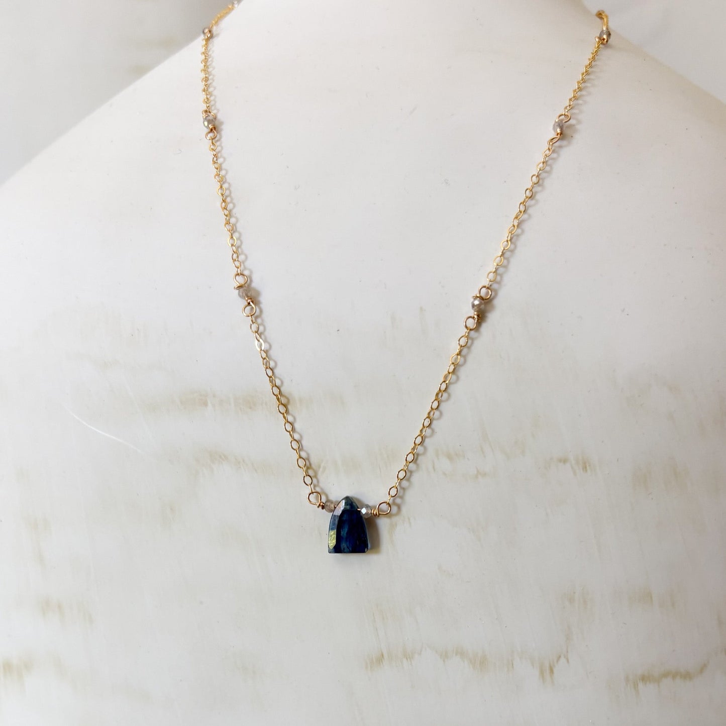 blue gemstone necklace
