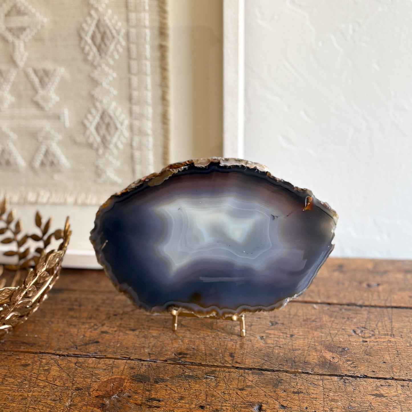 natural stone decor, thick blue brazilian agate slab on stand