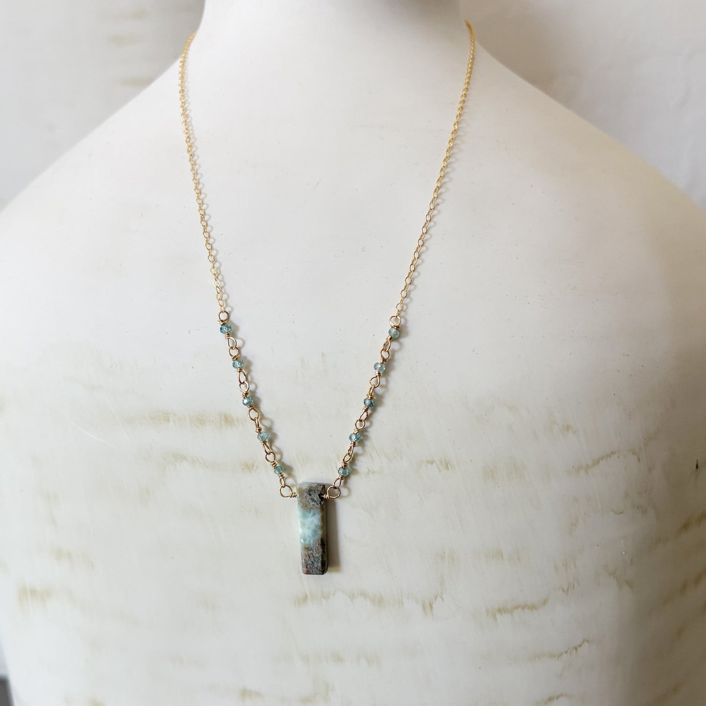 Larimer Gold Pendant Necklace
