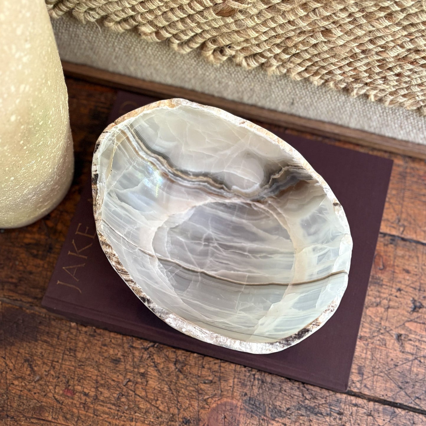 neutral onyx bowl