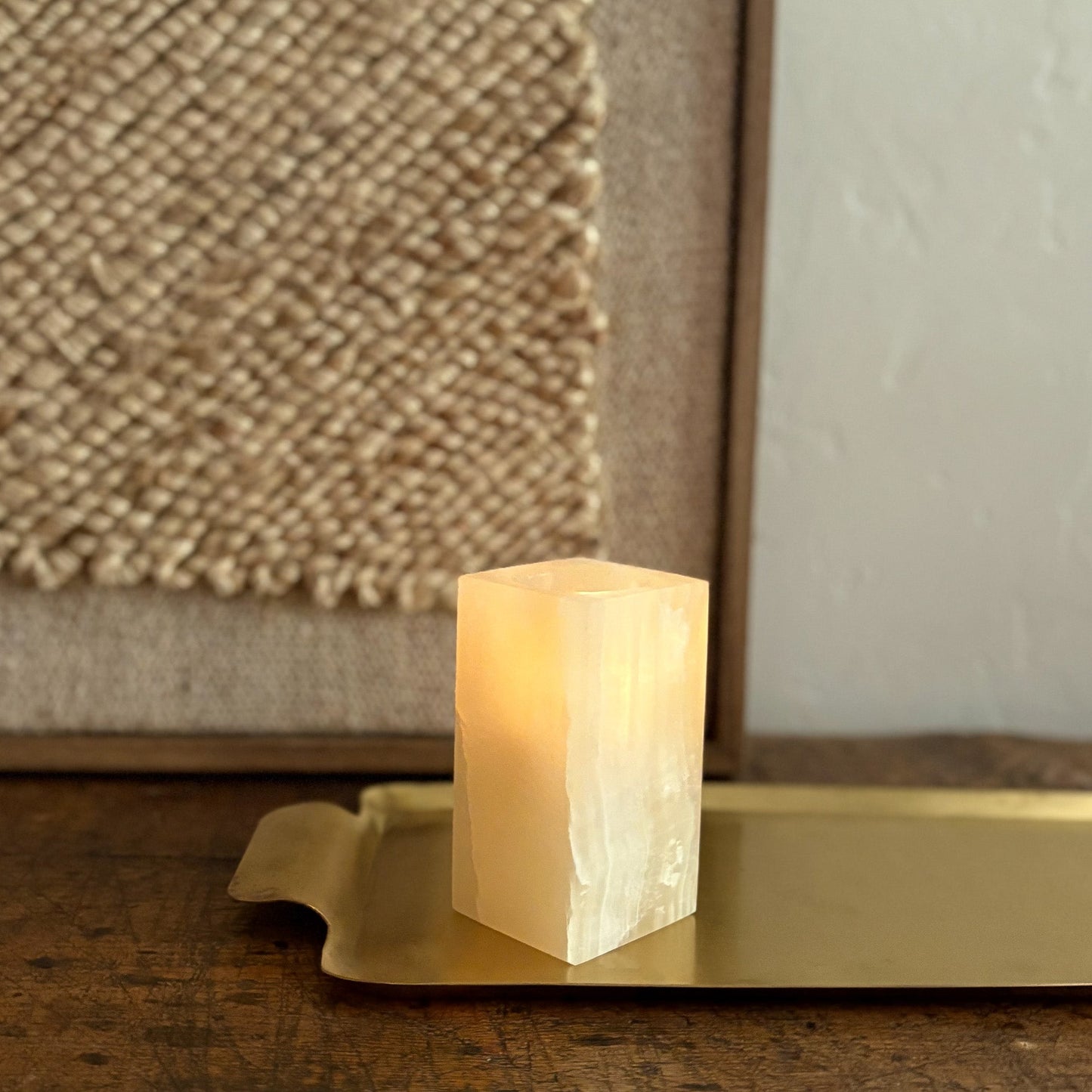 onyx living room accents