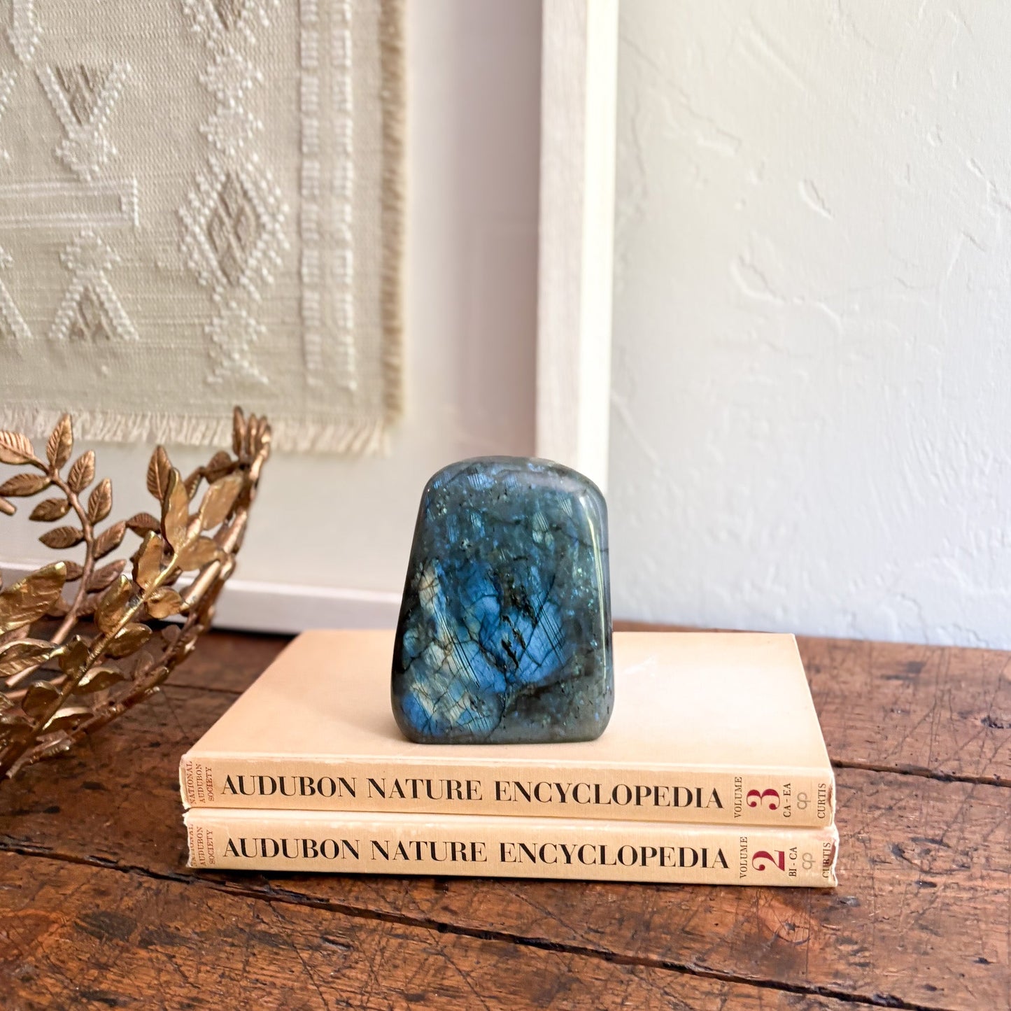 high flash madagascar labradorite