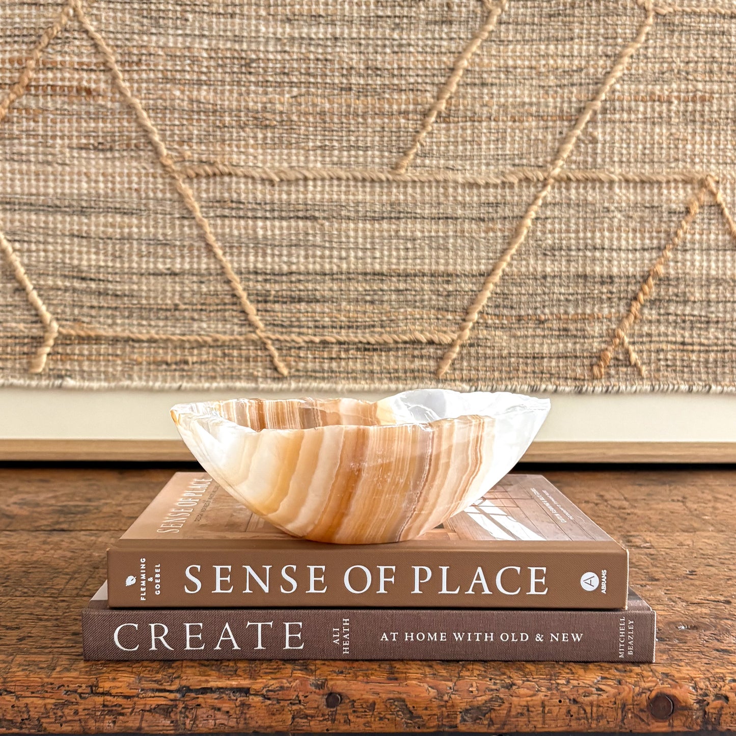 Unique amber onyx bowl with golden and white veins, artisan made