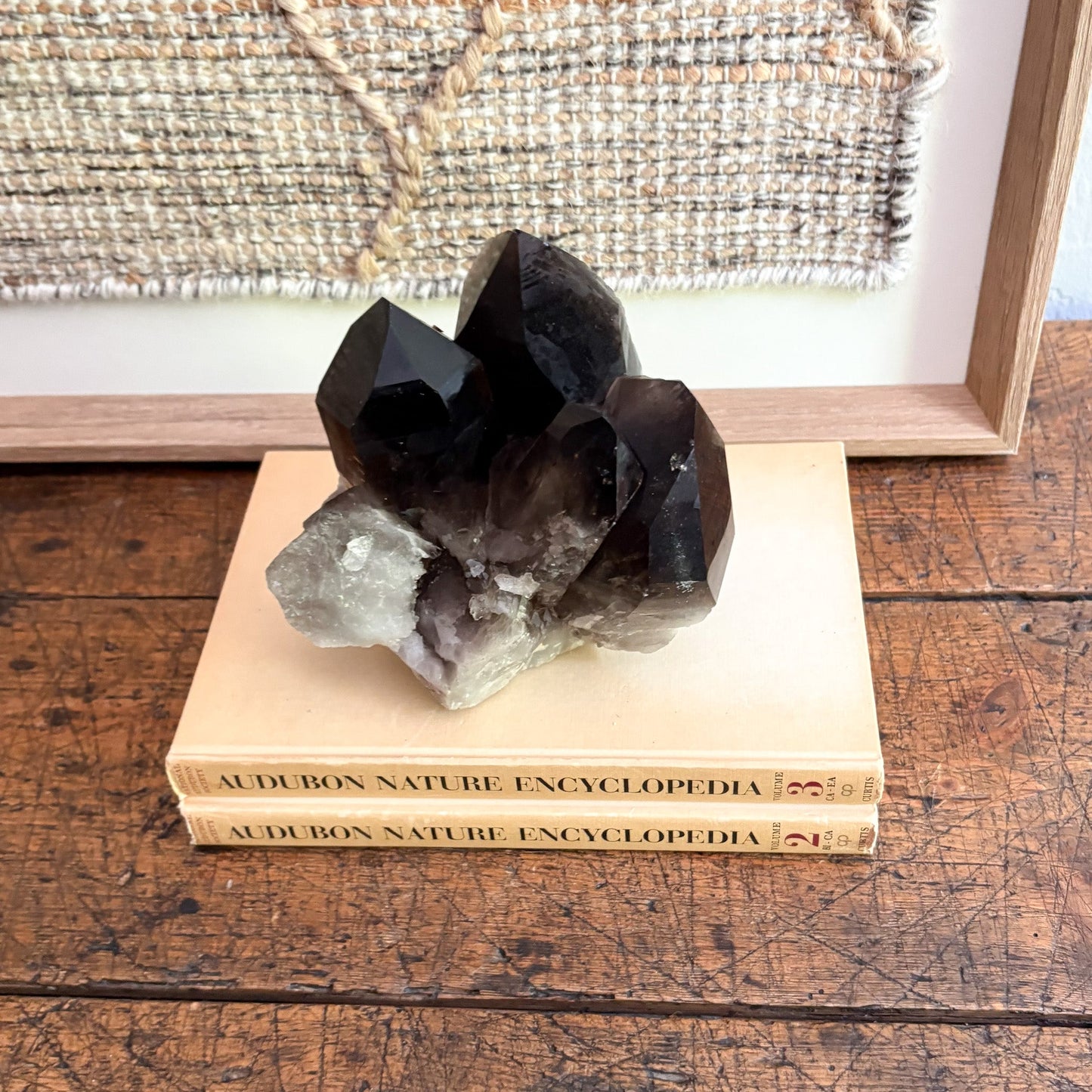 decorative quartz crystal