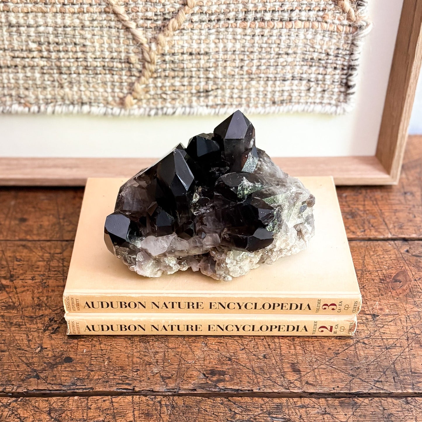decorative quartz crystal cluster