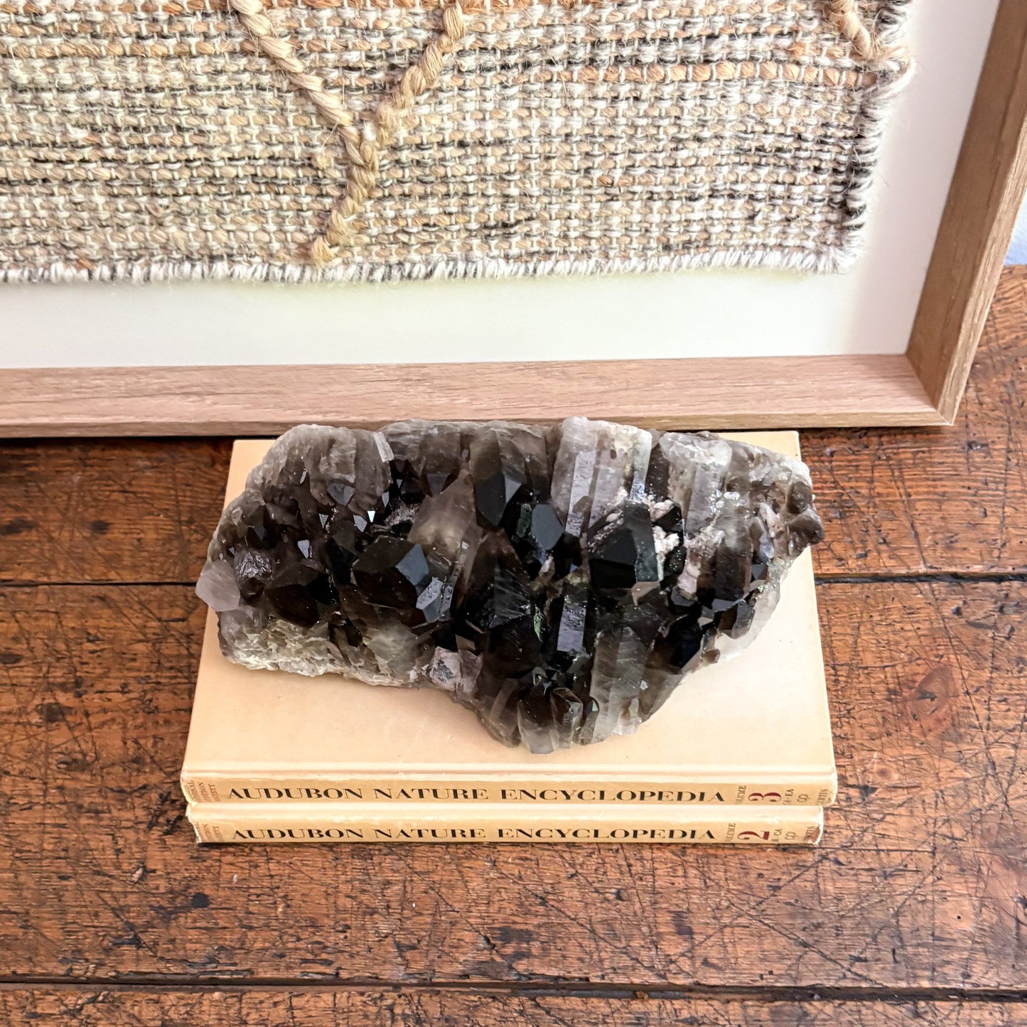 decorative quartz crystal