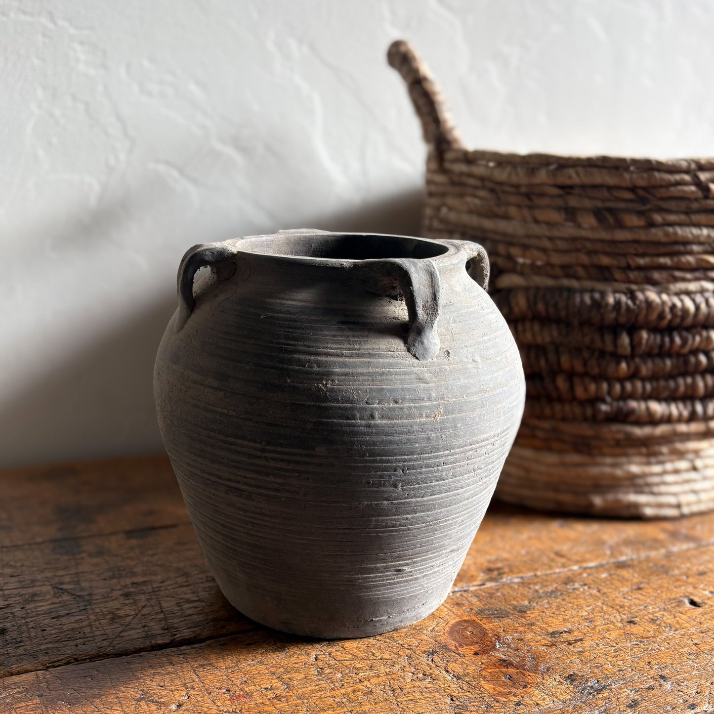 diestressed vintage pot