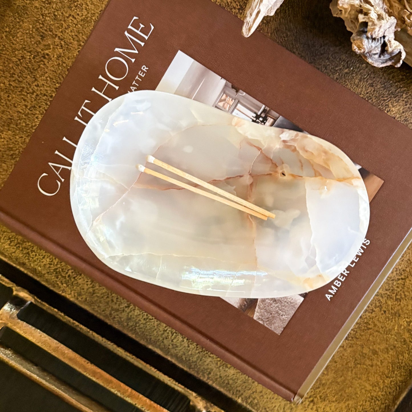 onyx accent dish