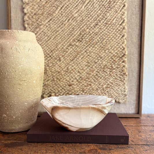 decorative white and brown onyx bowl