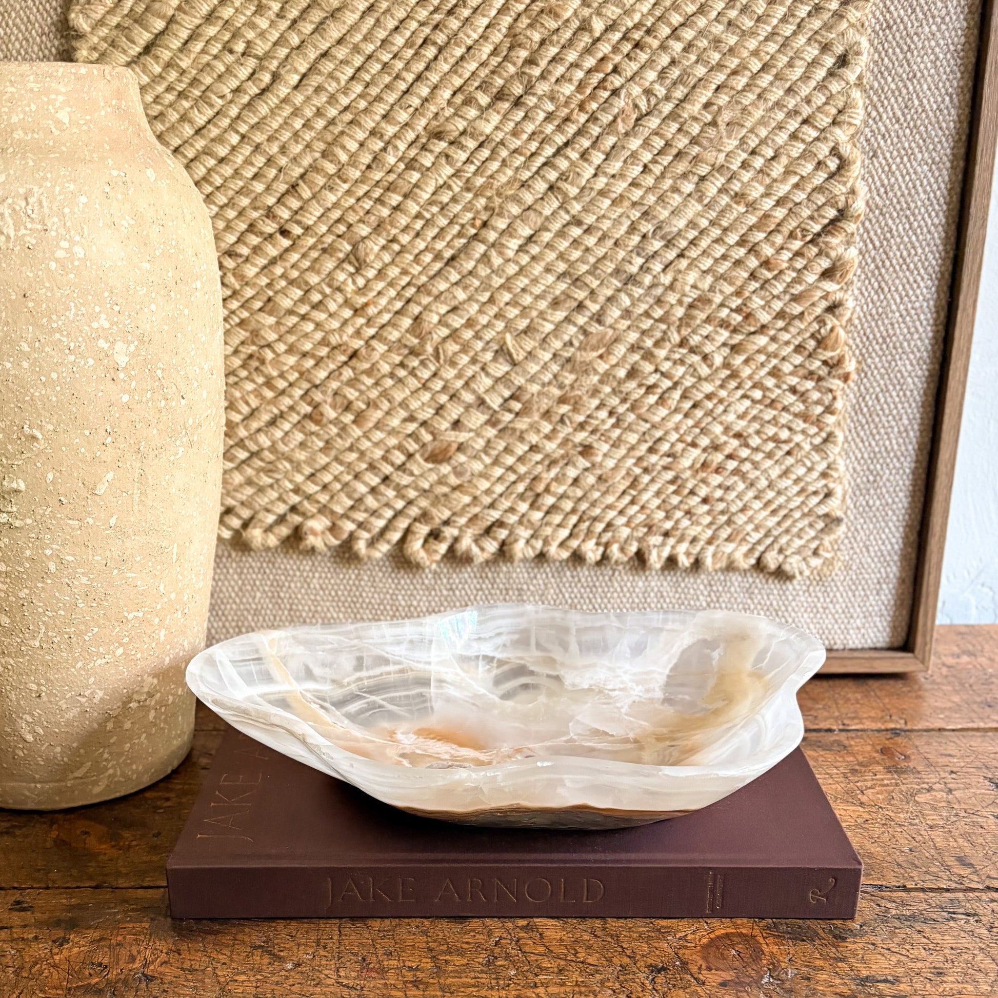 brown and white onyx coffee table bowl