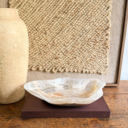 brown and white onyx coffee table bowl