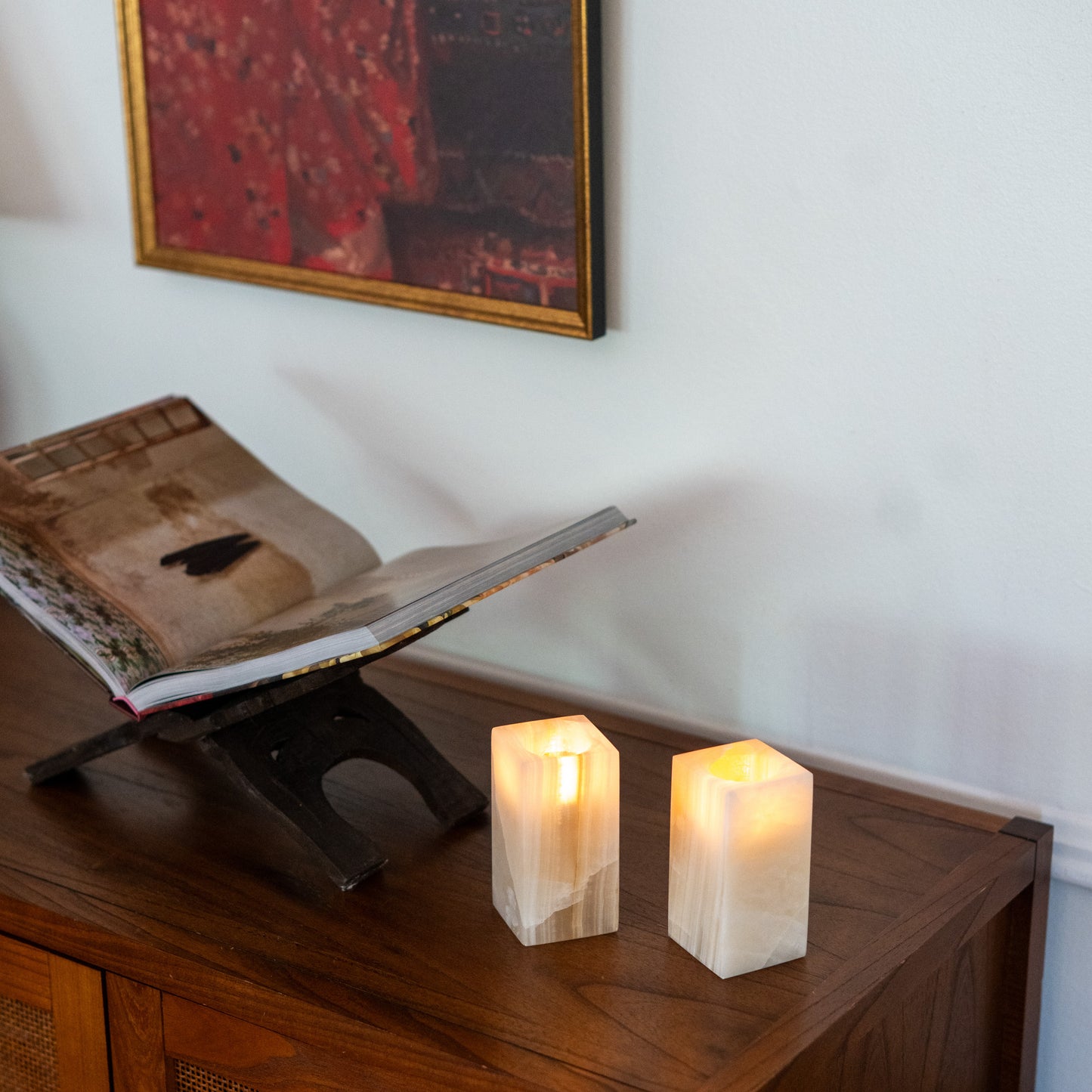 Modern luxury candle décor featuring amber onyx tealight holders