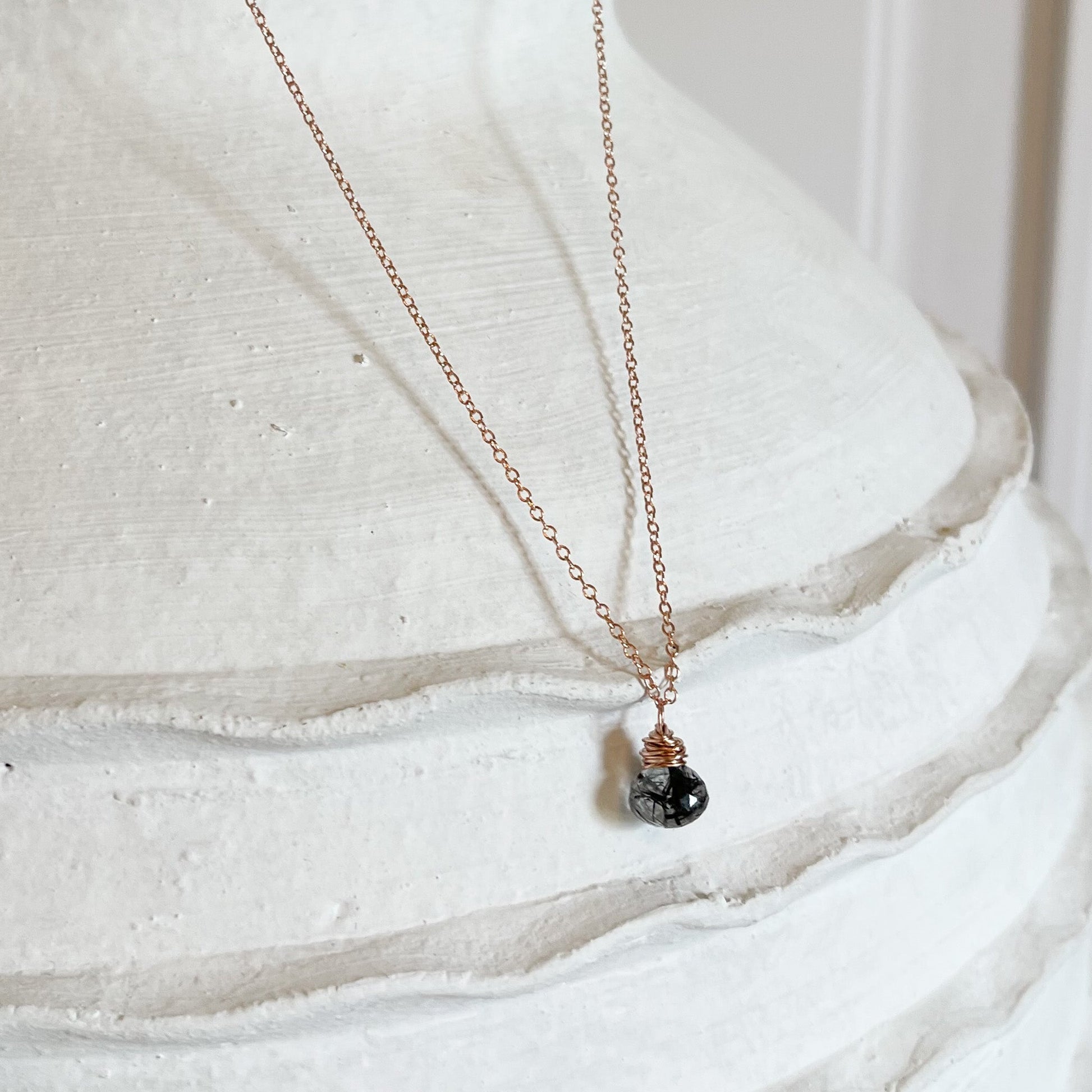 minimialist crystal necklace