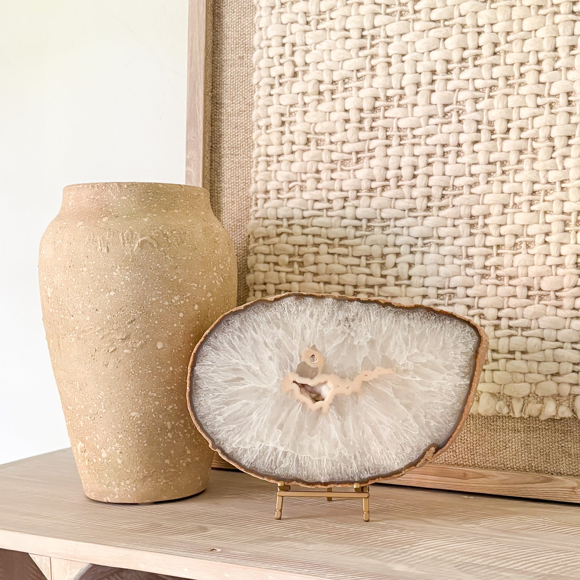 Polished agate slab décor displayed in minimalist living room styling