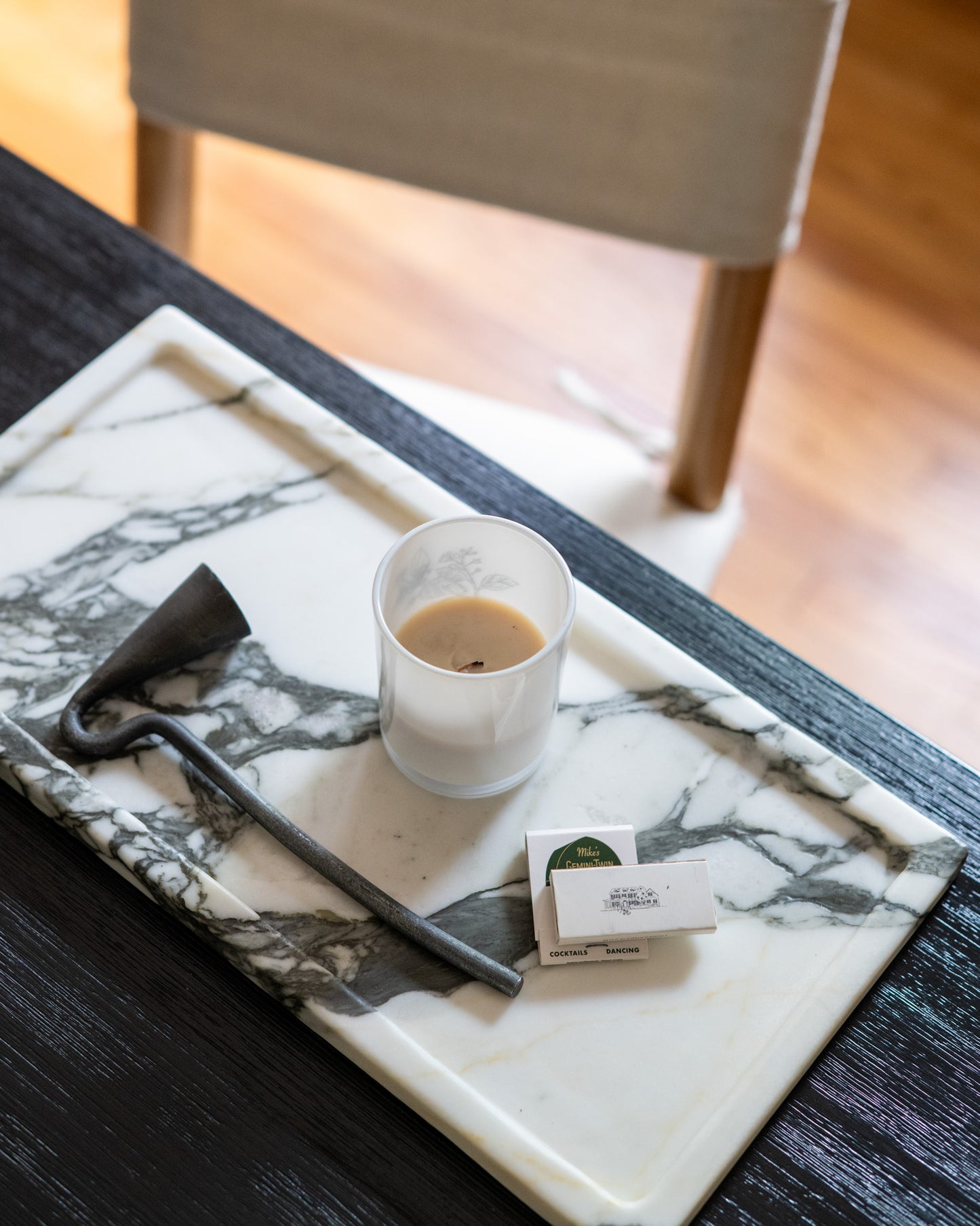 Luxury Calacatta Borghini marble tray for coffee table or vanity décor