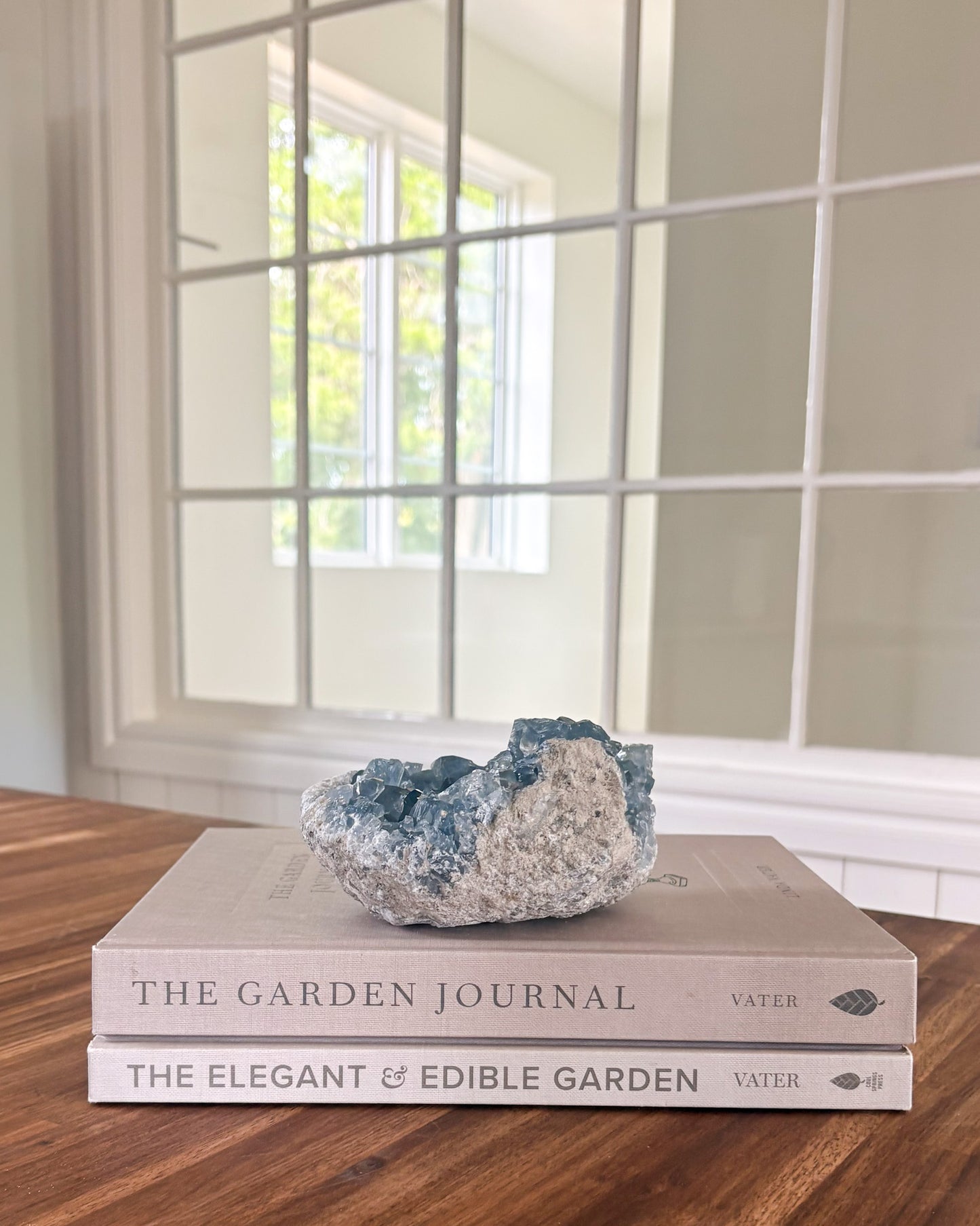 Celestite crystal cluster decorative stone object