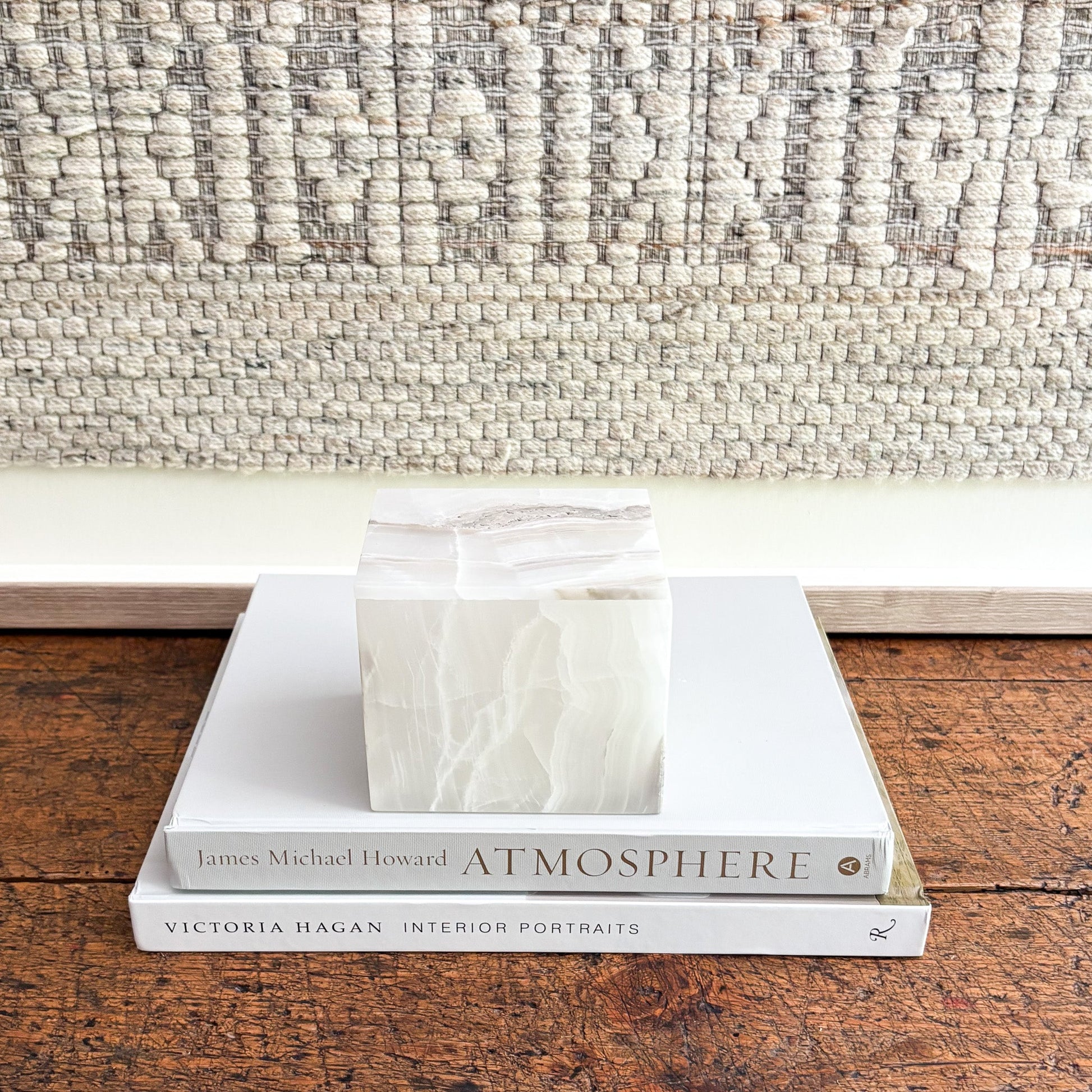 natural white and grey rectangular lidded onyx box