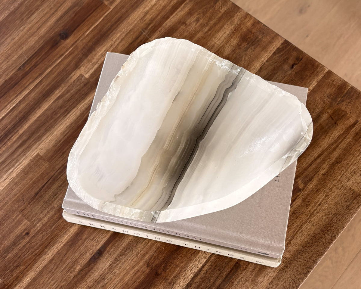 Grey onyx bowl with cream and charcoal veining