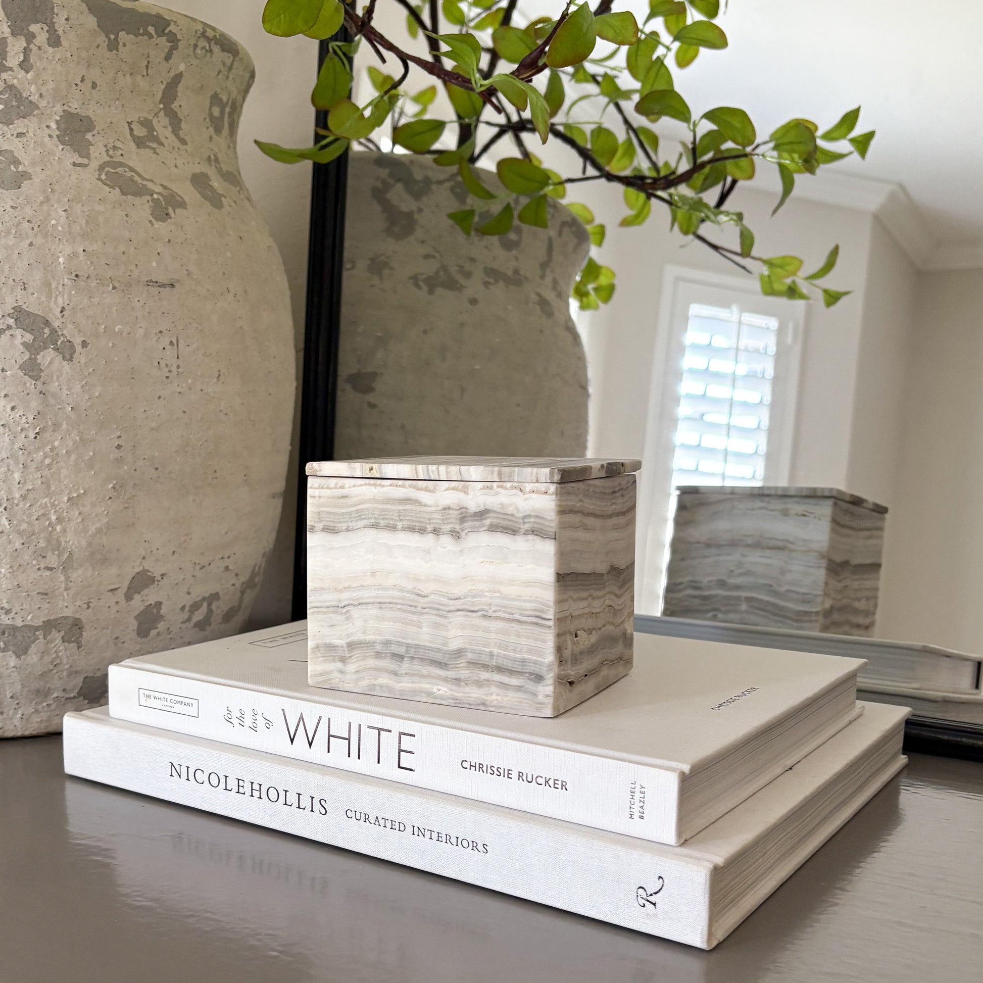onyx home accents, modern organic home accents