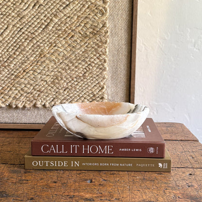 neutral home accents
