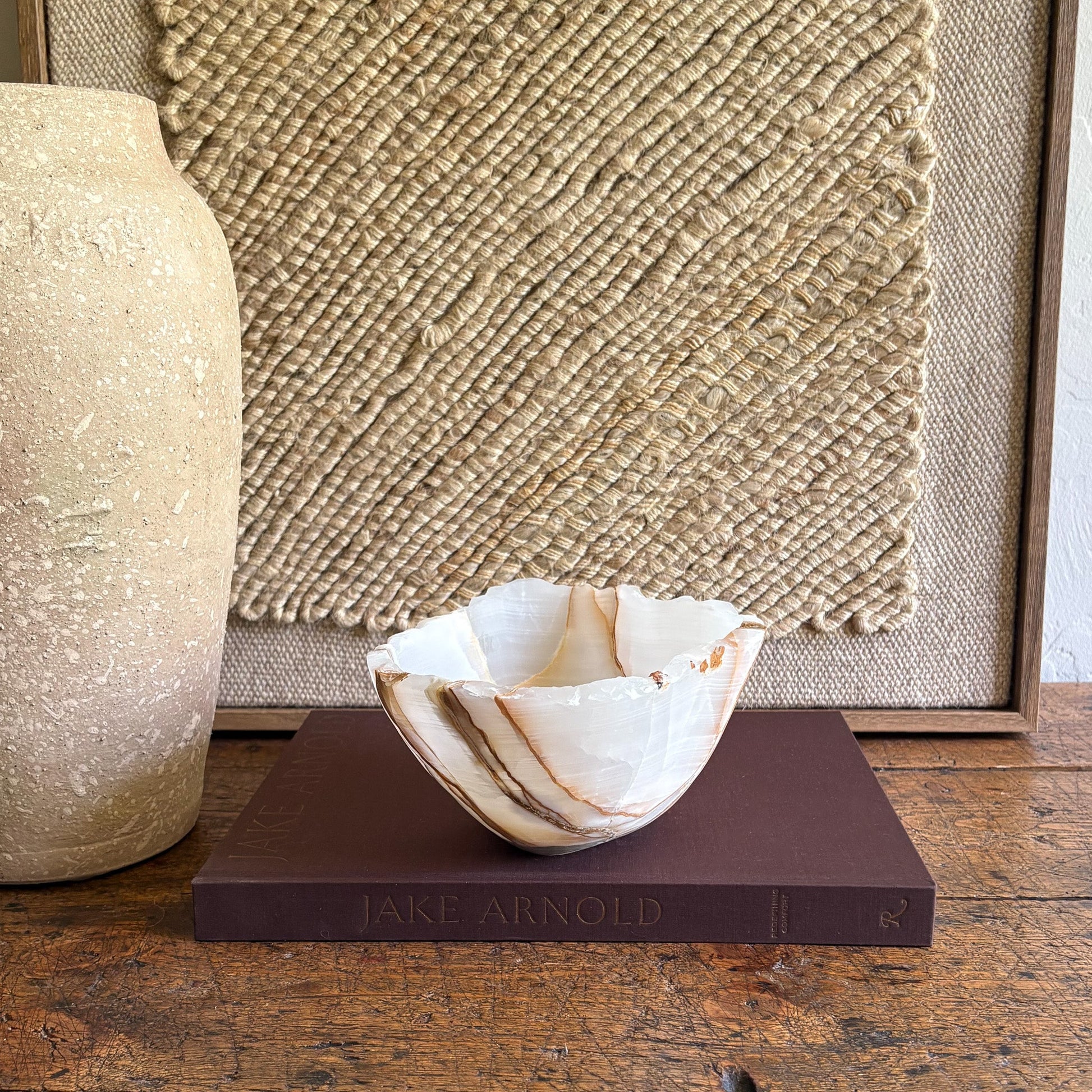 decorative white and brown onyx bowl