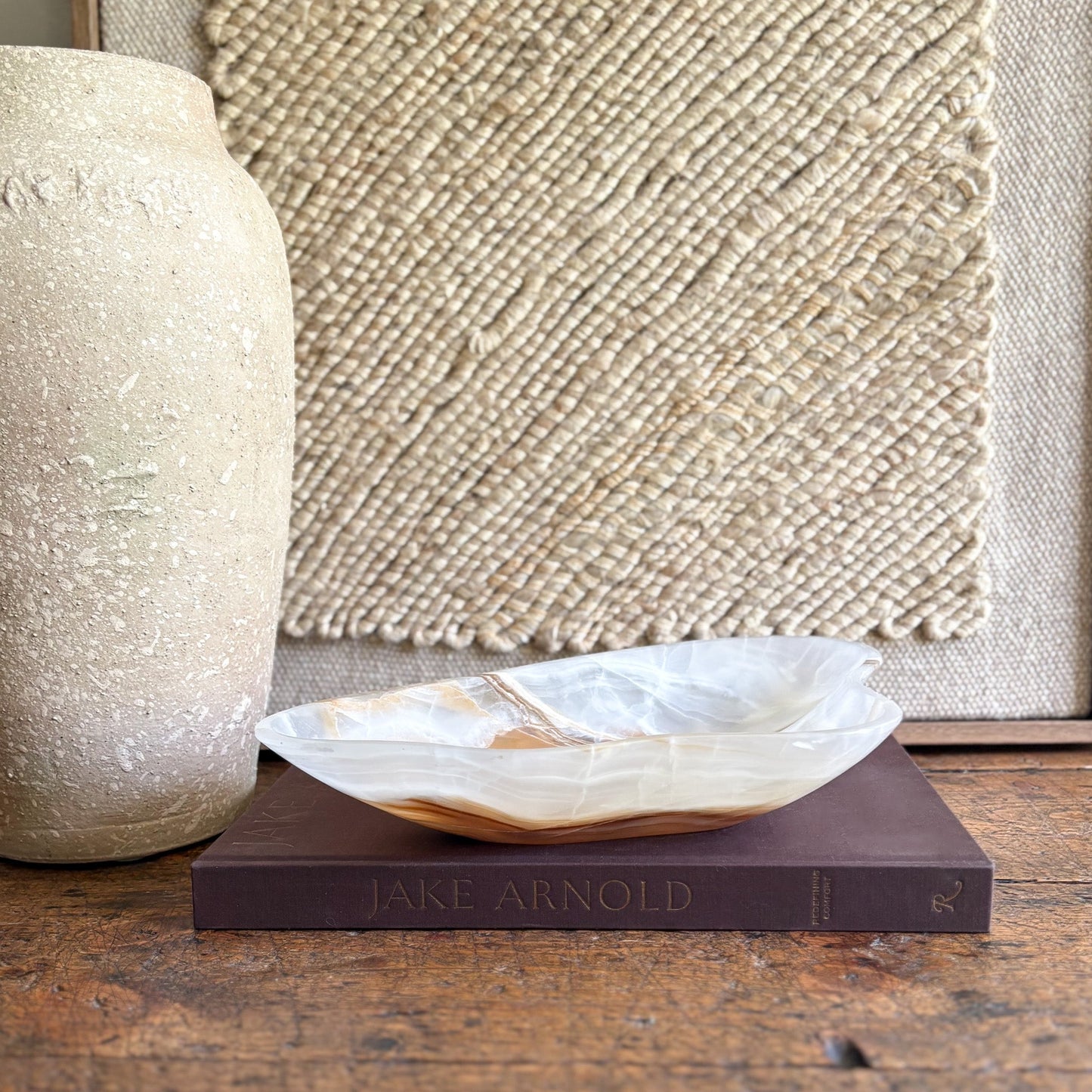white and brown onyx coffee table bowl