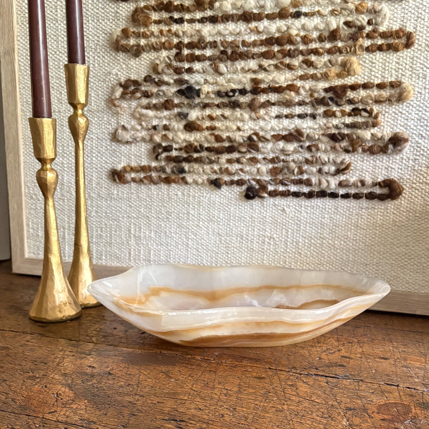 decorative brown and white onyx bowl