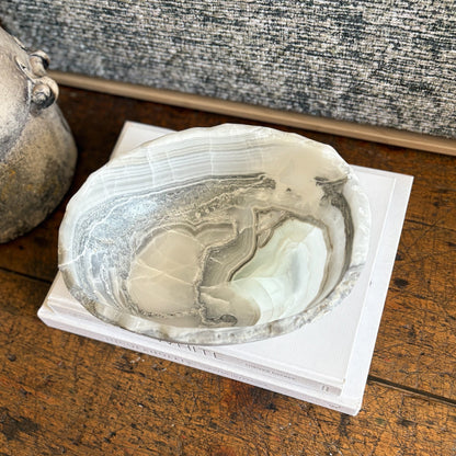 white and grey onyx accent bowl