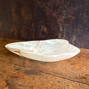 decorative white and brown onyx bowl, onyx home accents