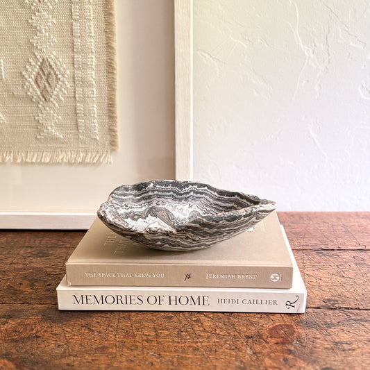black and white onyx bowl