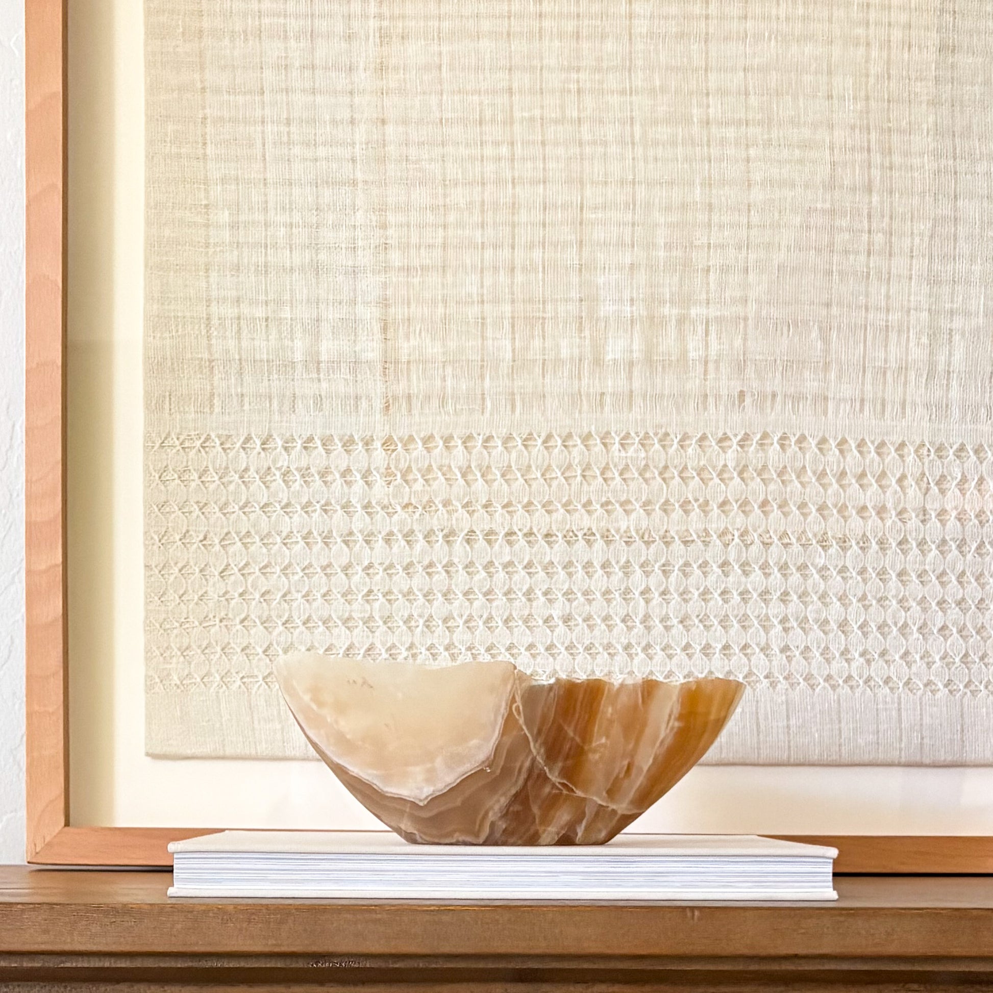 Amber onyx decorative bowl hand sculpted luxury centerpiece home styling