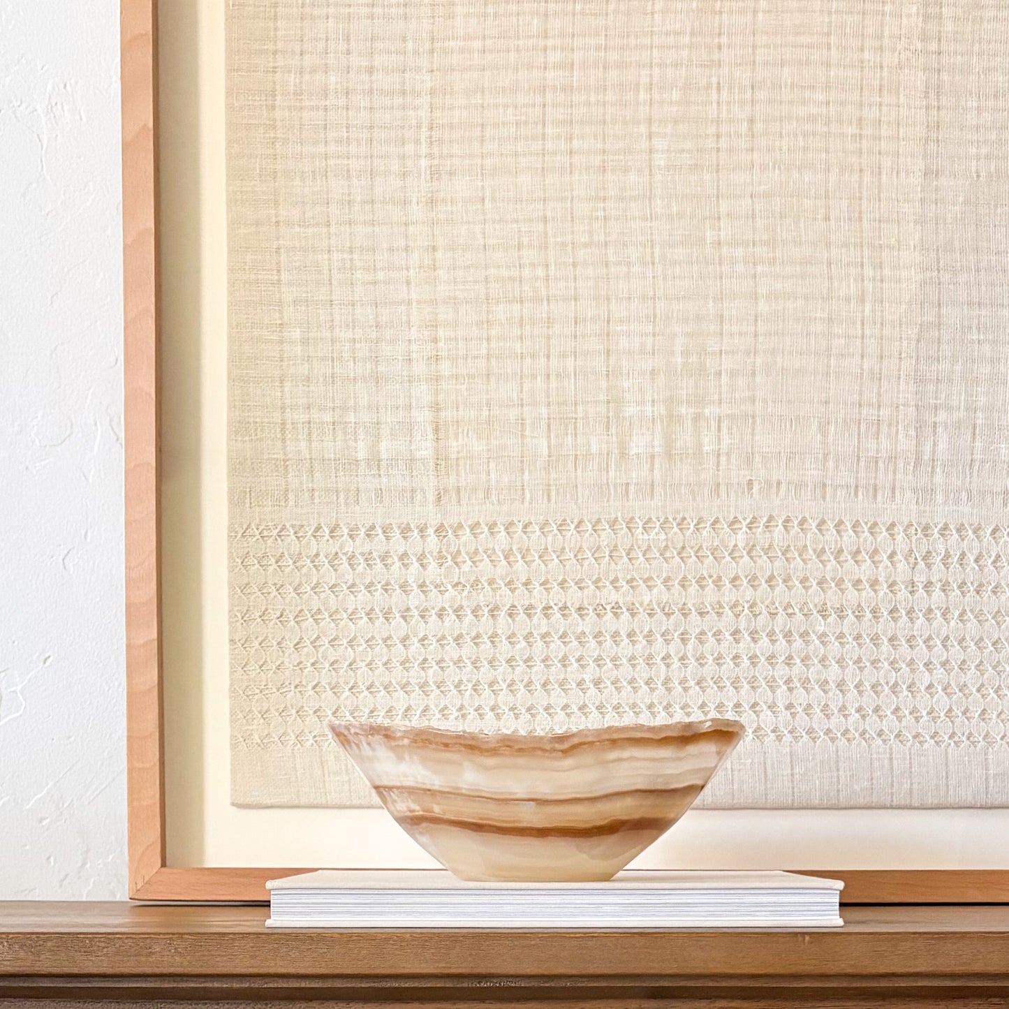 Amber onyx decorative bowl hand sculpted luxury centerpiece home styling