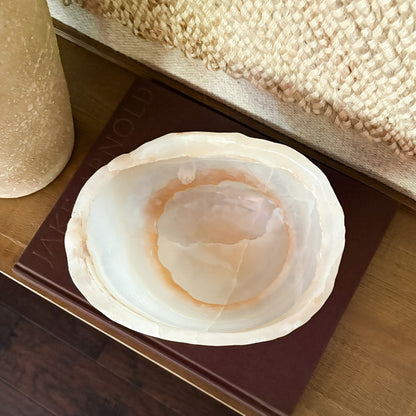 Decorative amber onyx bowl for modern home interiors