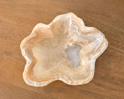 Natural amber onyx bowl with unique veining