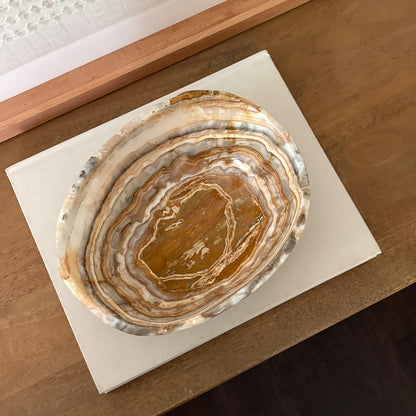 Elegant onyx bowl for luxury home interior styling