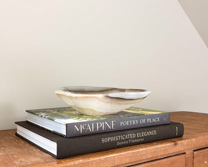 Natural grey onyx decorative bowl with unique veining