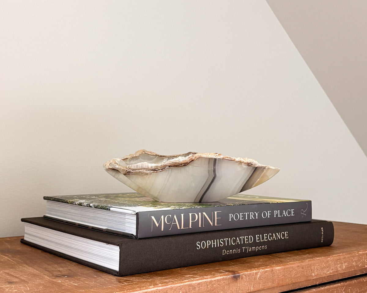 Grey and cream onyx bowl with organic stone veining