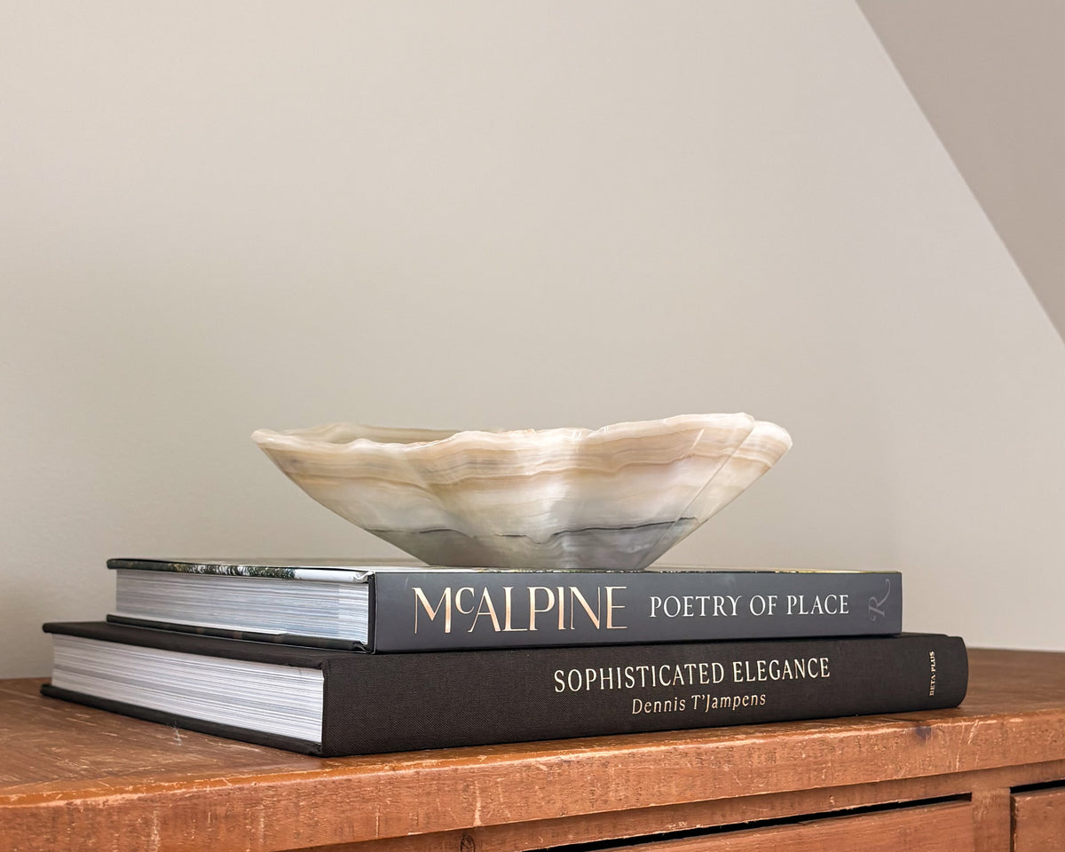 Grey onyx bowl with cream and charcoal veining
