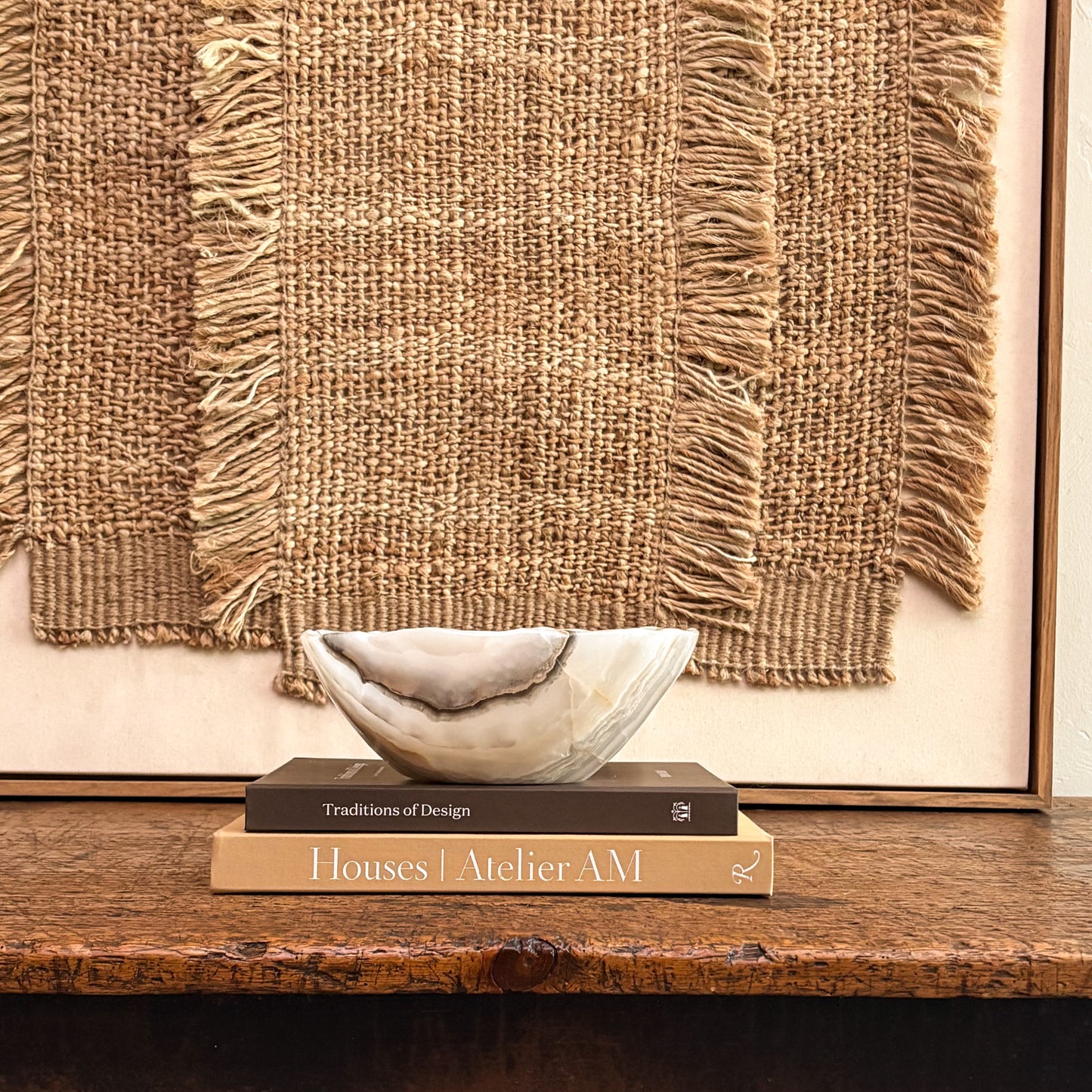 Elegant hand-carved grey onyx bowl for home décor and display