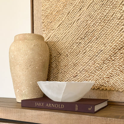 Decorative white onyx bowl carved from premium natural stone